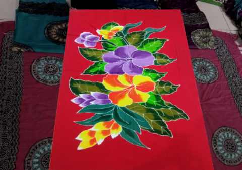 What is a Sarong? A Deep Dive into This Versatile Piece of Clothing